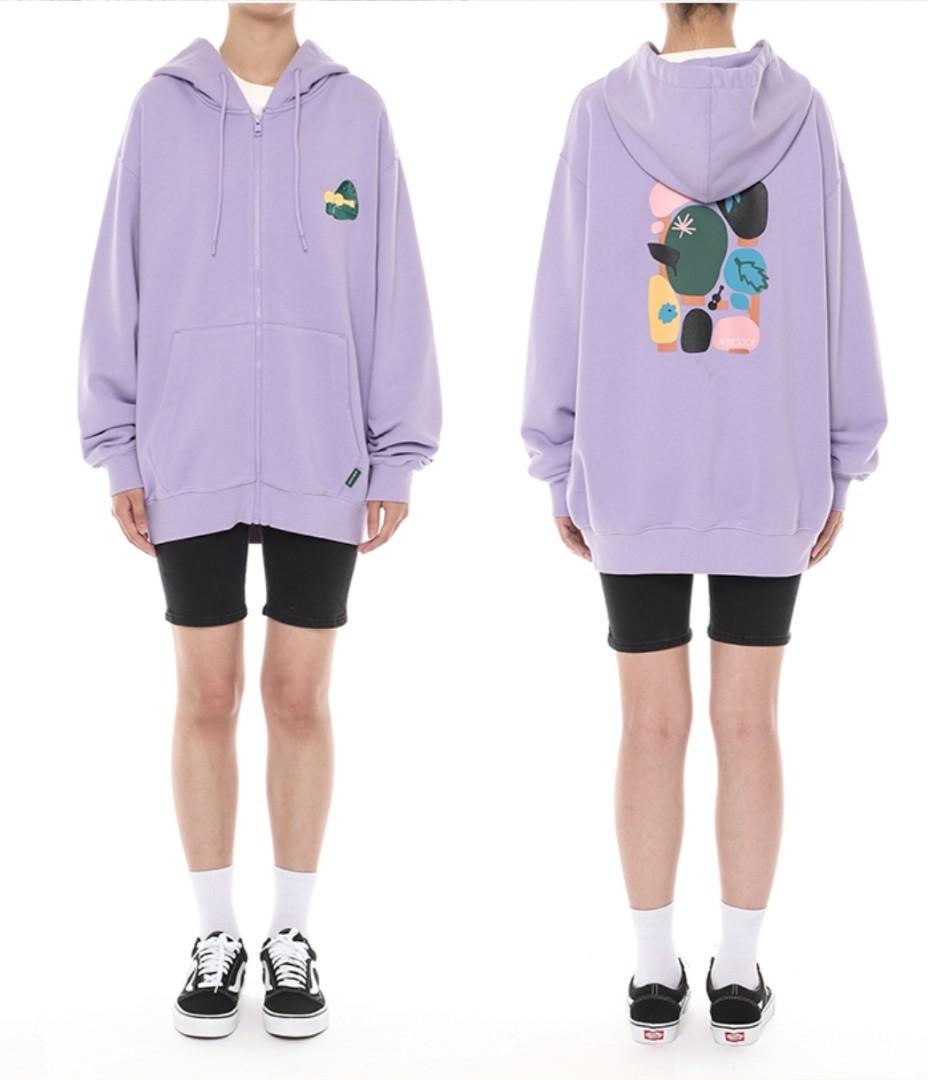 Hoodie dan Celana Jogger Lavender Jin BTS di In The Soop Dua