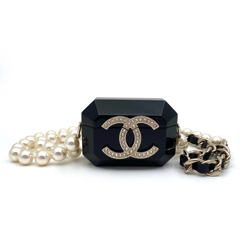 Chanel Black Airpod Pro Case Necklace, Luxury, Accessories on Carousell