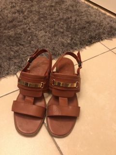 (Category: ) located in . Submitted by meljilllai (Listing ID 1121845319, Image 1). Description: .