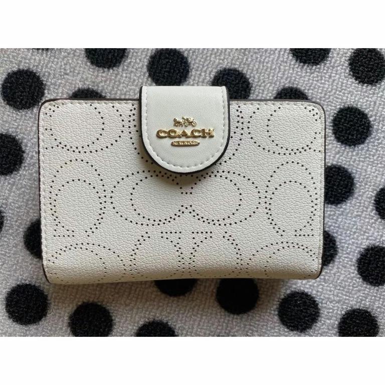 Coach wallet new discount collection