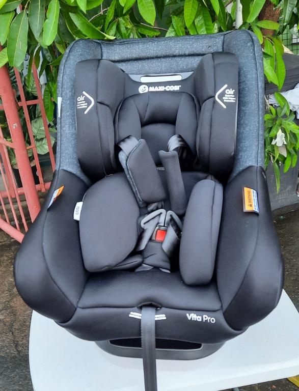 Convertible Baby Car Seat (Category: Car Seats) located in San Pedro. Submitted by affordable_surplus.1 (Listing ID 1121848626, Image 3). Description: Convertible Baby Car Seat Maxi-Cosi Vita Pro Surplus from Australia As new, no box Price: P5,500 only Features: ✔️Suitable for newborns up to 4years approx ✔️Air Protect Technology ✔️'Cool Baby' wicking fabric - draws moisture away from skin ✔️Adjustable headrest ✔️Rearward facing to 30 months appr