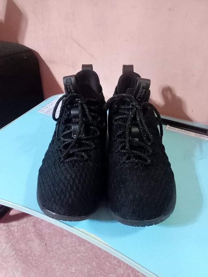 Lebron 15 low blackout sale