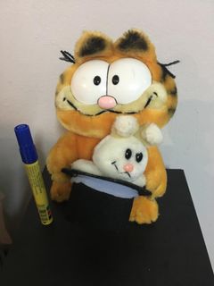 Garfield top vintage plush