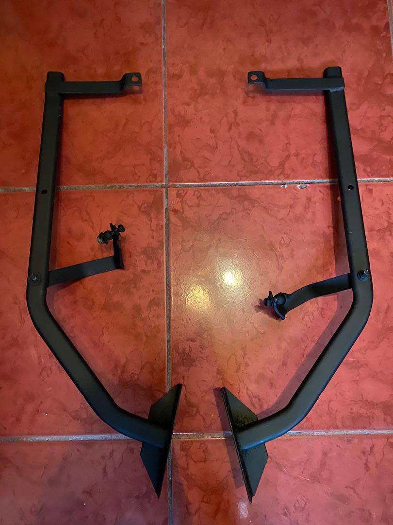 Givibox with bracket (Category: Body Parts and Accessories) located in Manila. Submitted by sofiatanya (Listing ID 1121808110, Image 3). Description: Givibox may kasama na bracket kasya full face helmet..