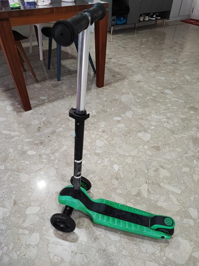 Glider scooter, Sports Equipment, Sports & Games, Skates, Rollerblades