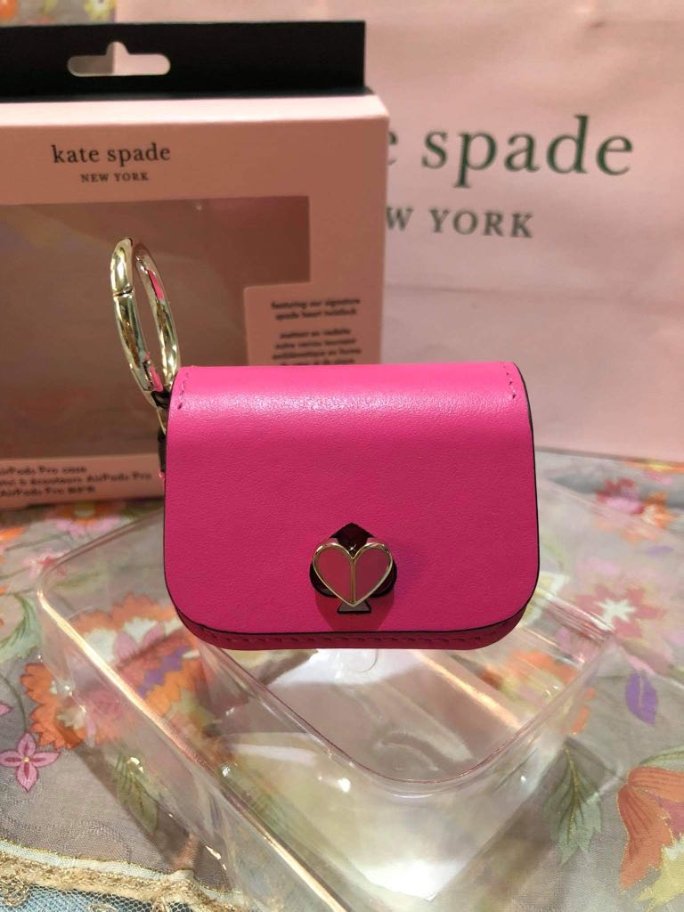 Kate Spade Airpods Pro Case, Women's Fashion, Bags & Wallets, Purses &  Pouches on Carousell
