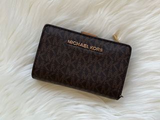 (Category: ) located in . Submitted by juliastyle_luxury (Listing ID 1121795632, Image 1). Description: .