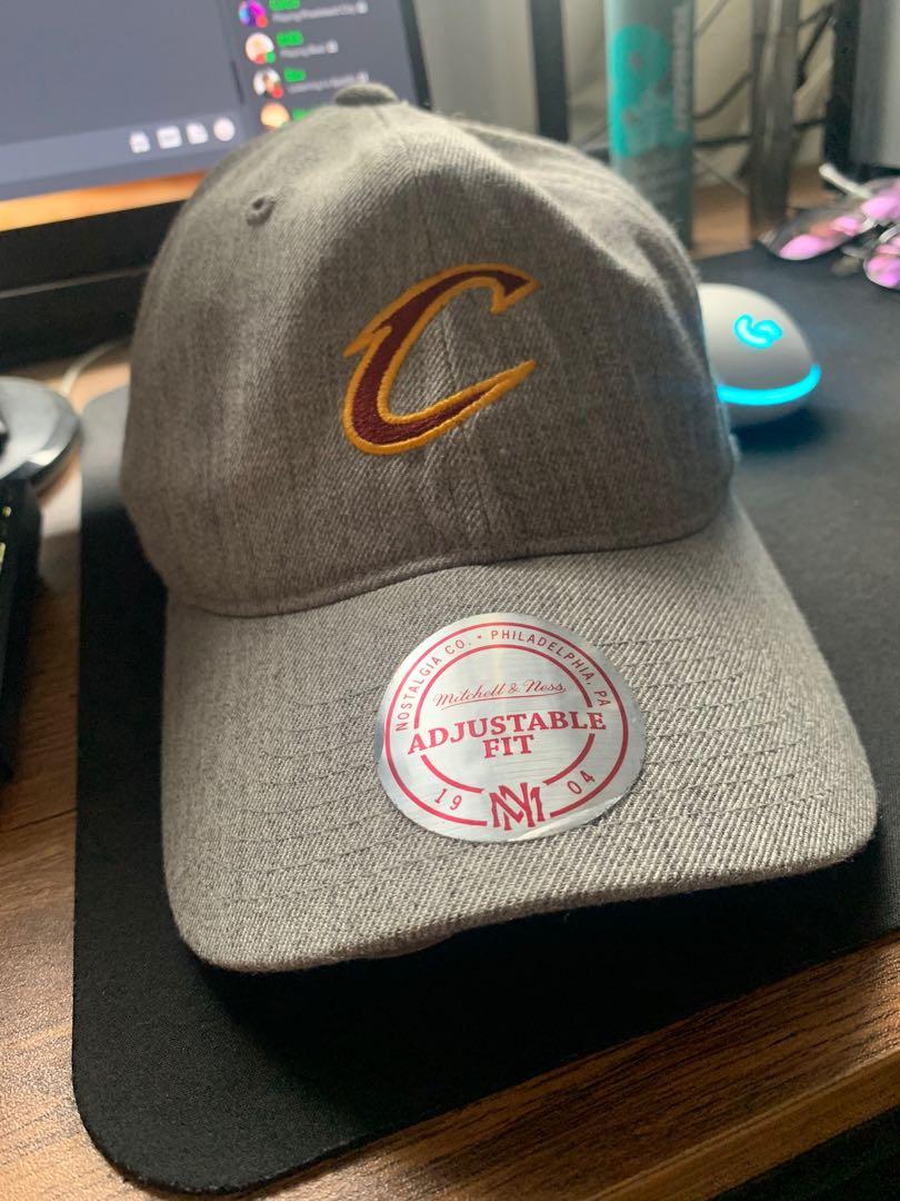 Mitchell & ness adjustable hot sale fit