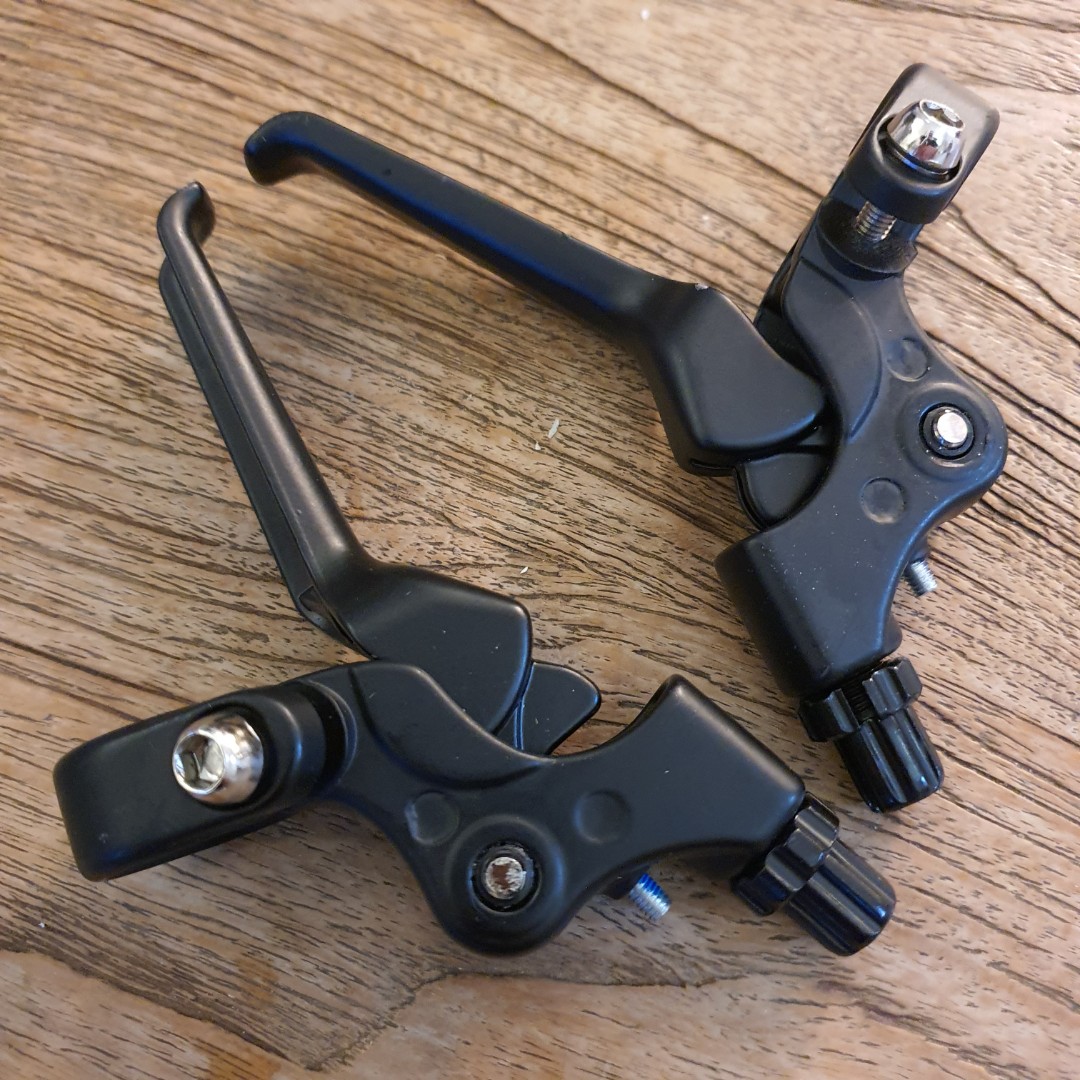 Brompton brake levers store
