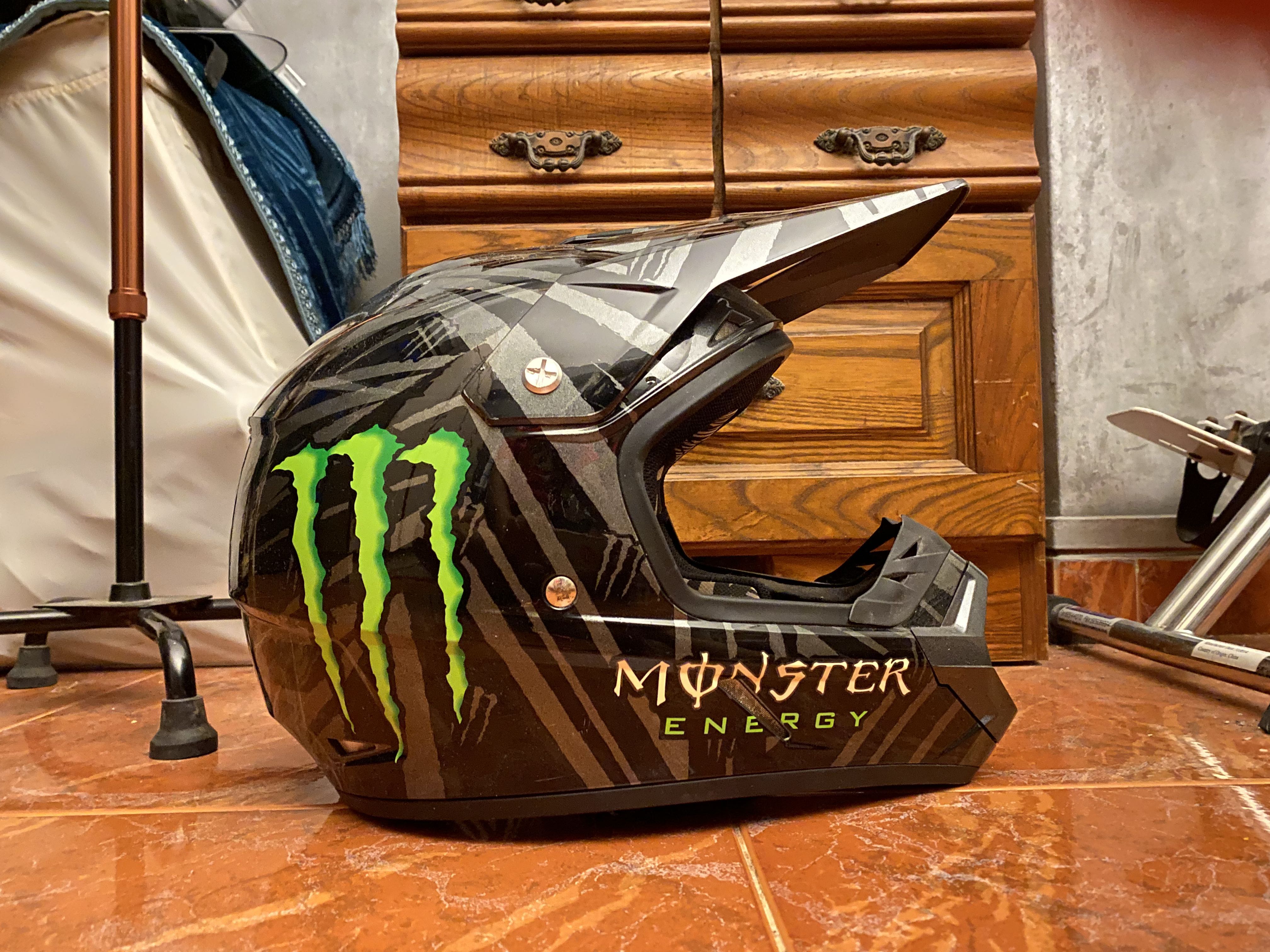 Monster energy O. Neal Size M dirt bike helmet Motorcycles