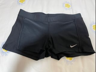 （分類：）位於 。 由 kathekitty 提交（商品編號 1121811253，圖片 1）。簡介： 。