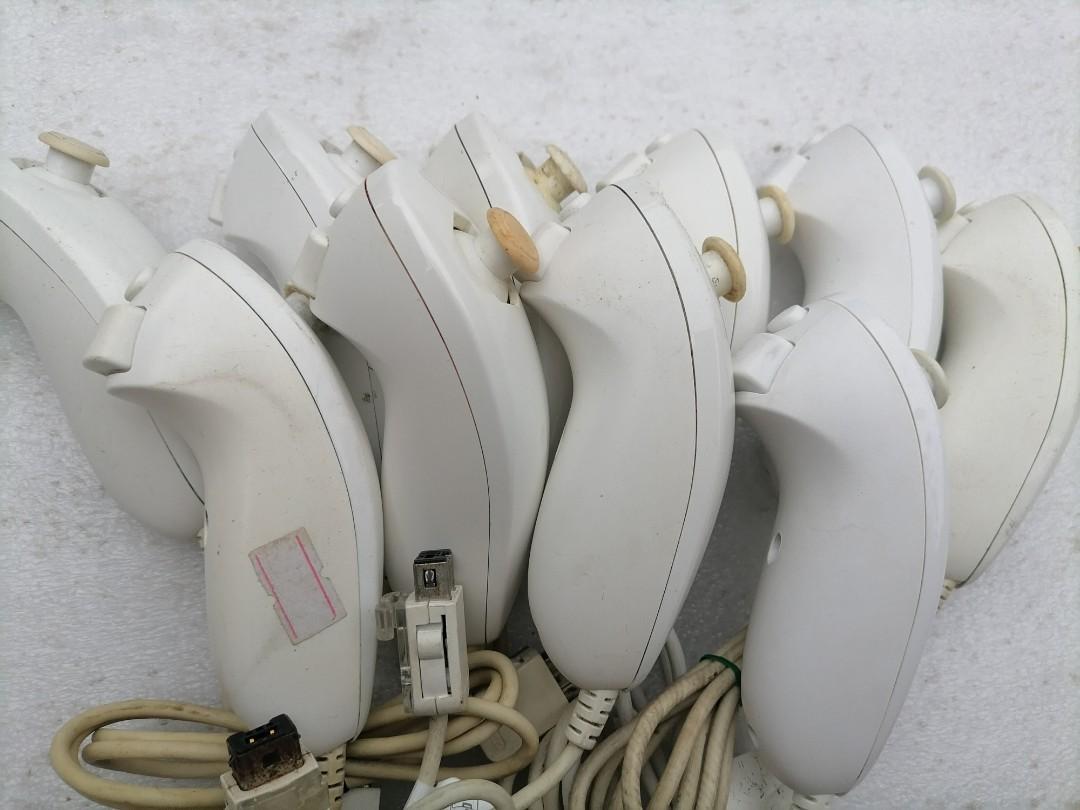 Nintendo wii nunchuck (Category: Controllers) located in Cainta. Submitted by apolloeleven33 (Listing ID 1121948711, Image 1). Description: Nintendo wii nunchuck Original See picture Tested/working No warranty,, Price 250 each Meet up: Puregold sumulong Pick up:servillana st cainta rizal(pin) Shipping/delivery Lalamove(cod) Payments: G-cash Bank deposit/transfer.