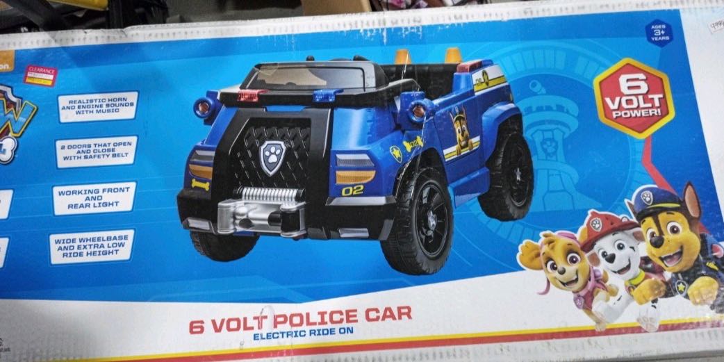 Paw patrol chase police cruiser ride on new arrivals