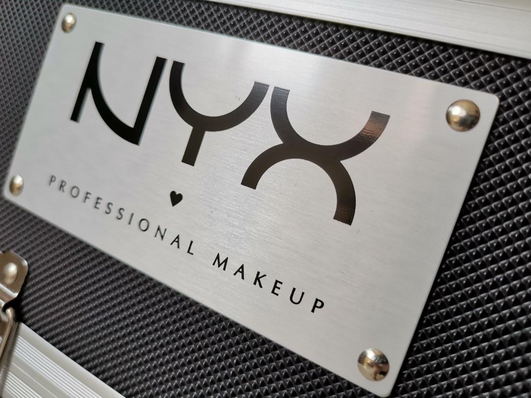 nyx professional makeup box