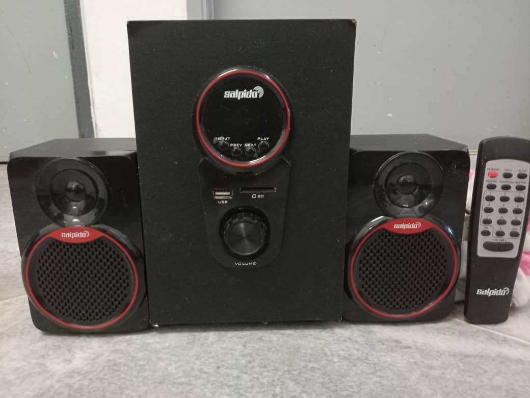 Salpido Bluetooth speaker with control