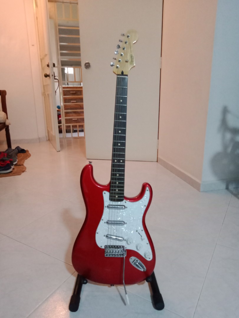 Squier stratocaster sales lipstick pickups
