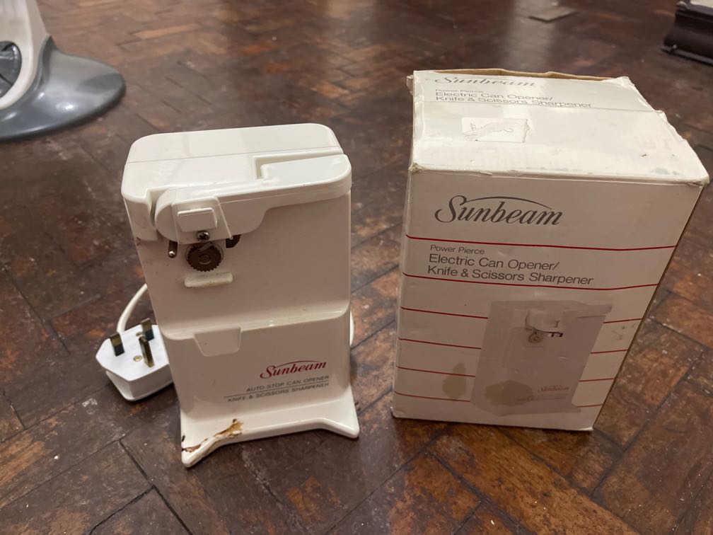 Sunbeam Electric Can Opener/ Knife & Scissors Sharpener, TV & Home