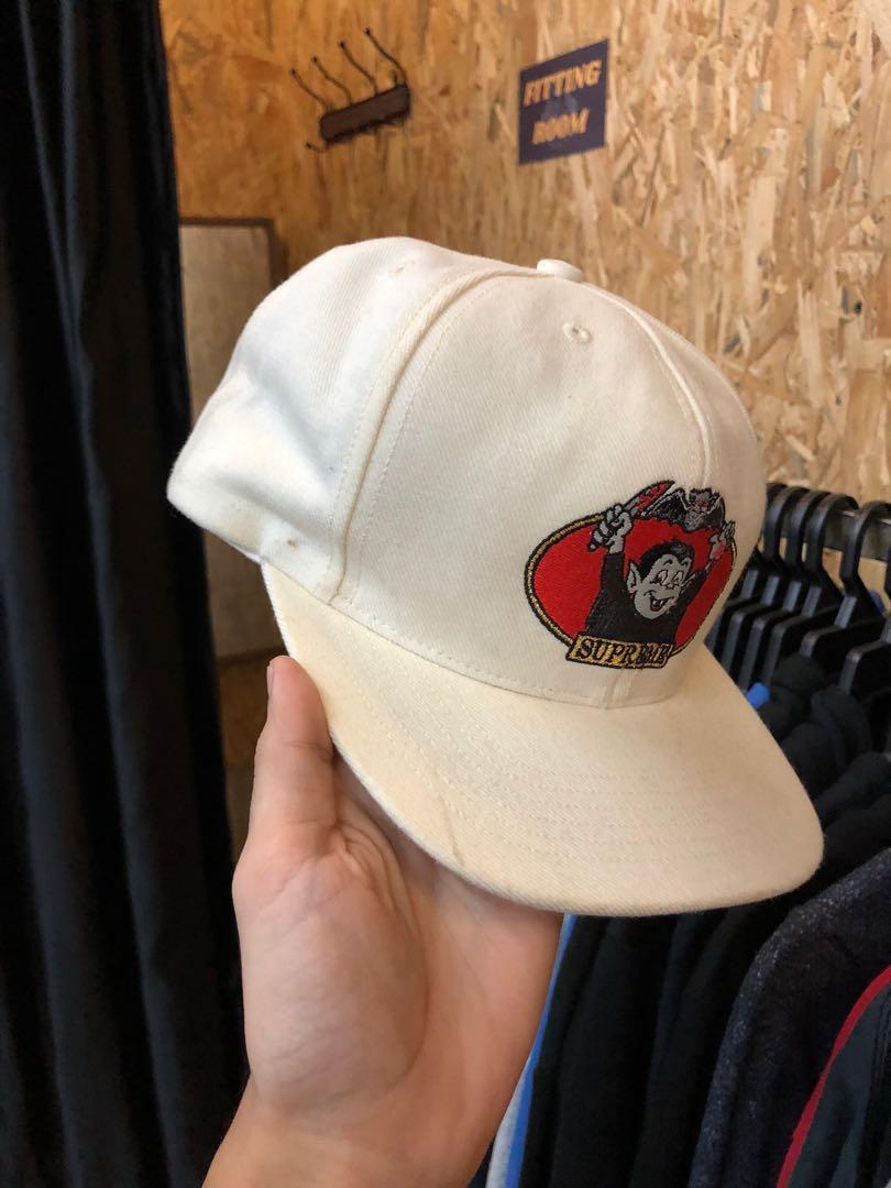 Supreme store vampire hat