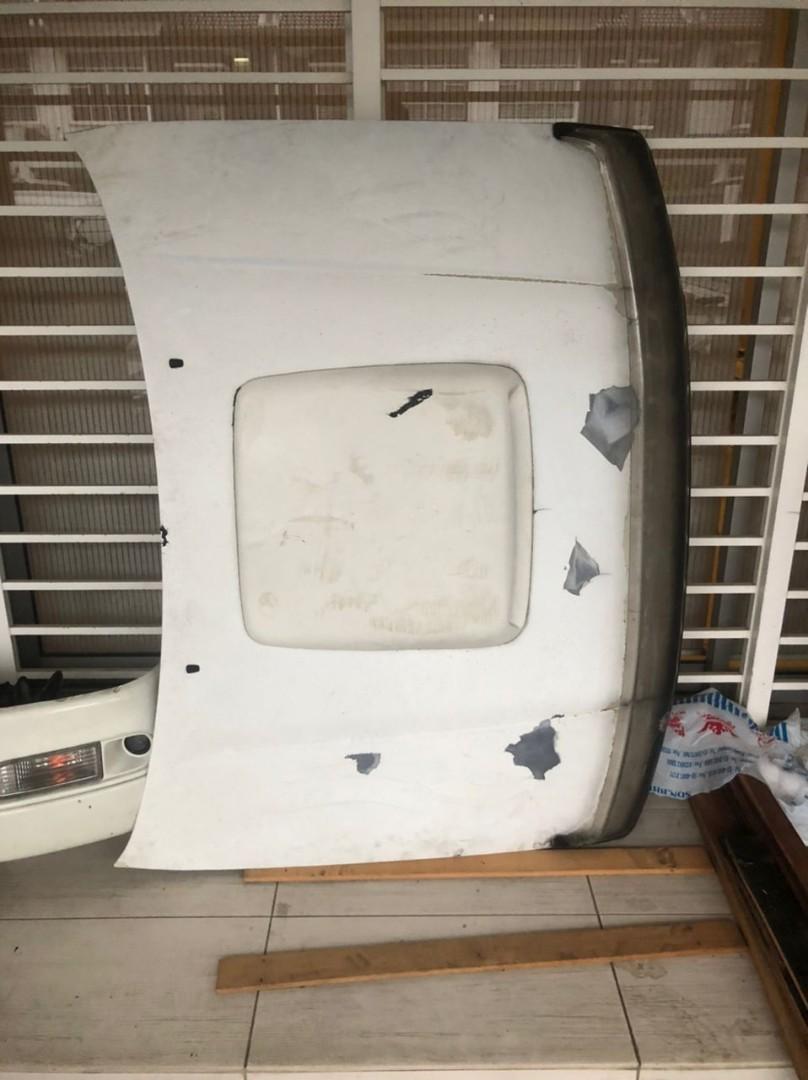 Toyota hilux surf bonnet kzn185 vzn185, Auto Accessories on Carousell