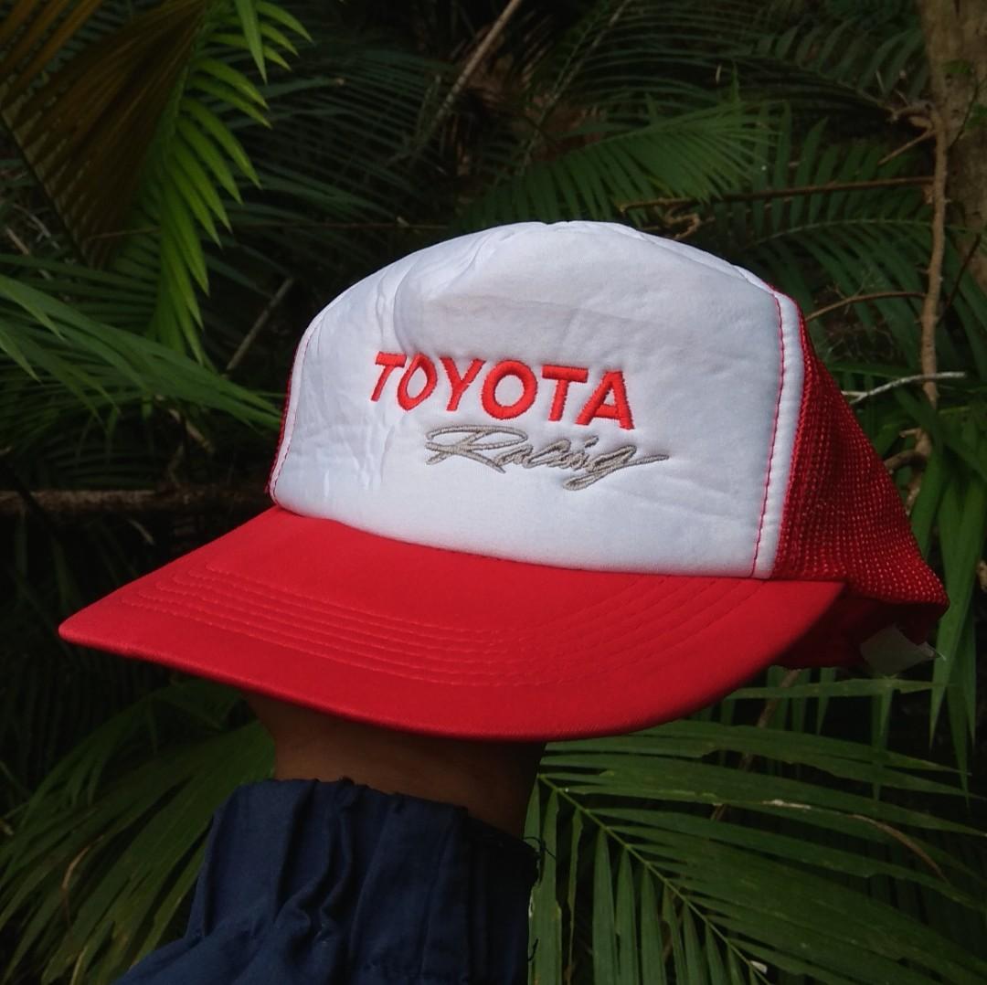 Trucker Hat Toyota Racing, Fesyen Pria 