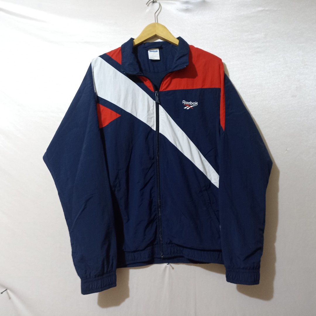 Jaket hotsell reebok classic