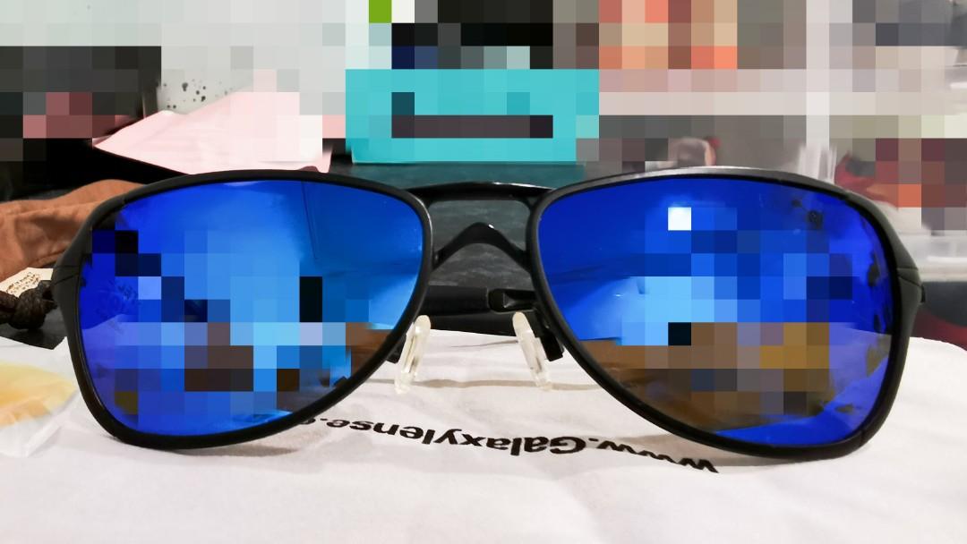 Oakley felon deals