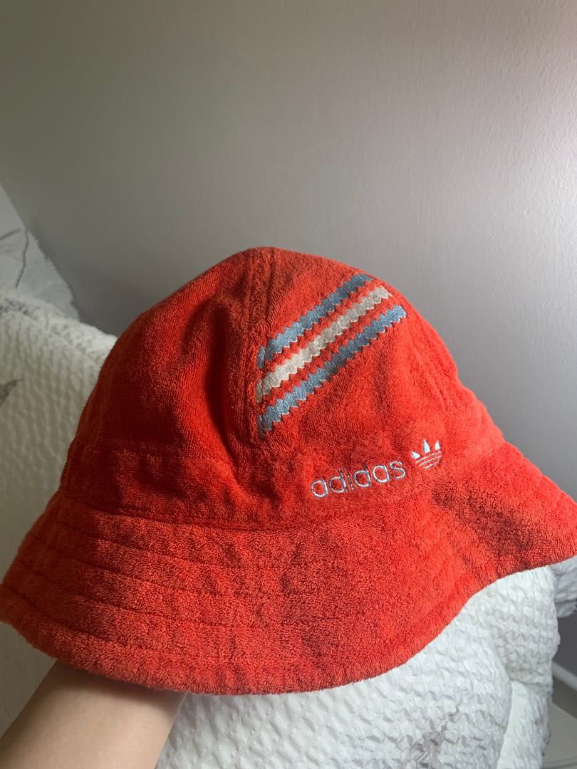 Adidas Vintage Bucket Hat, Women's Fashion, Watches & Accessories, Hats