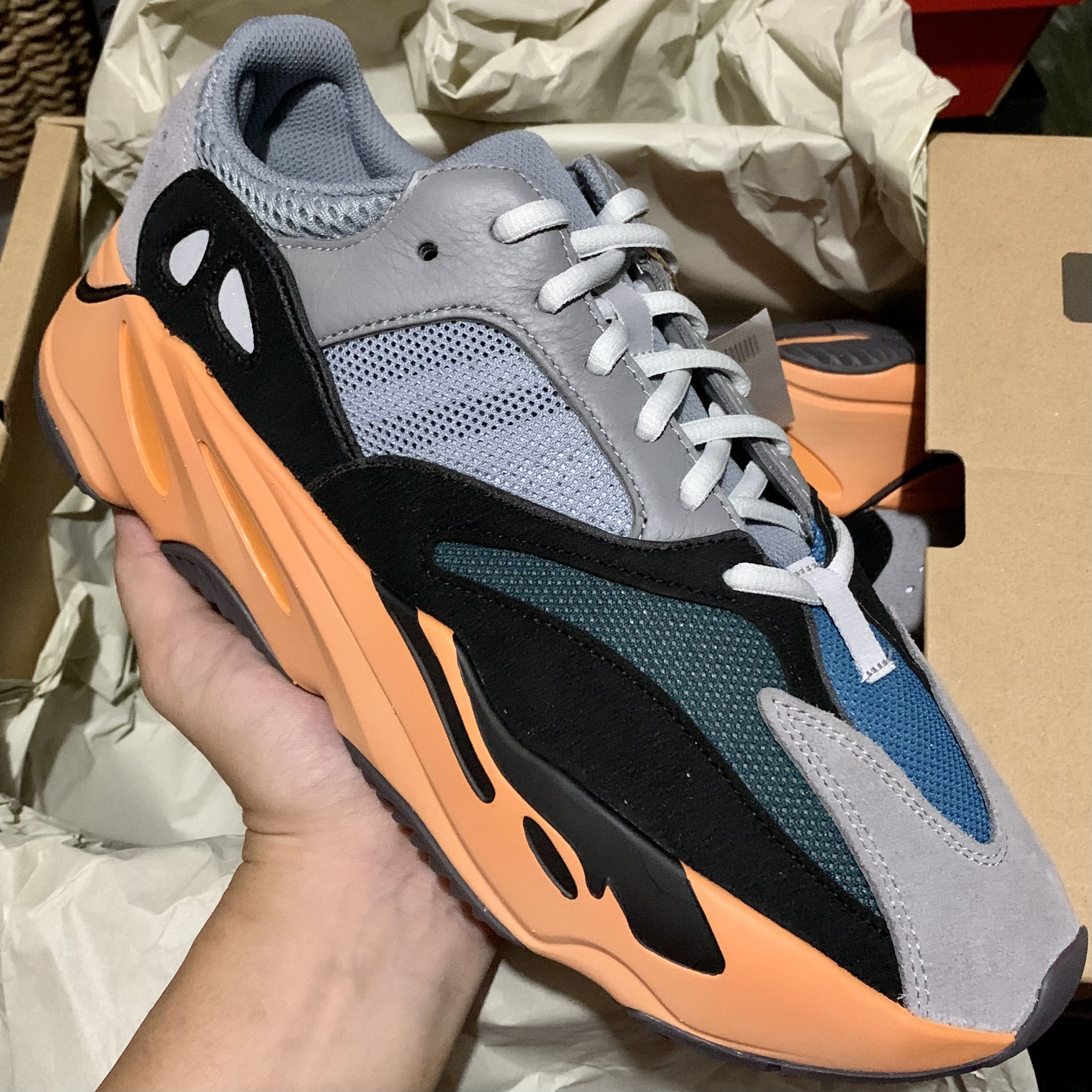 yeezy 700 size 11