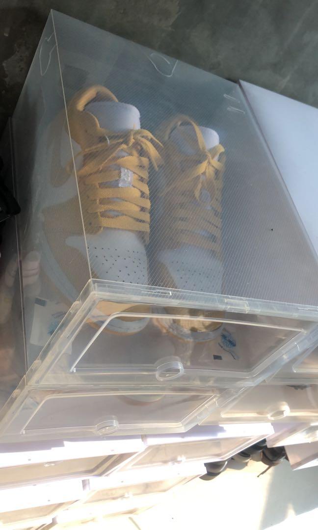 Air jordan 1 low mustard white, Fesyen Pria, Sepatu , Sneakers di Carousell