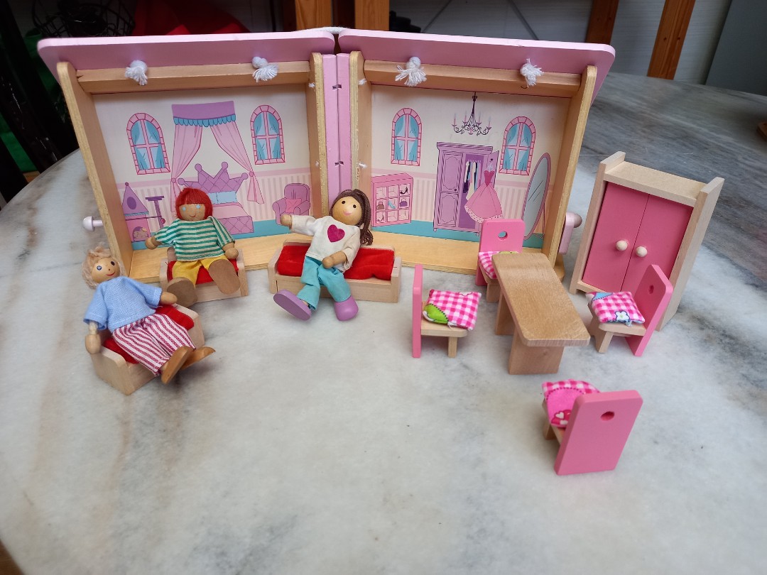 Dolls house on sale bookcase asda