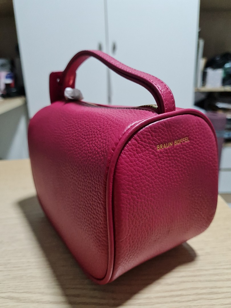 Authentic Braun Buffel Pouch, Luxury, Bags & Wallets on Carousell