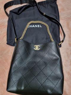 Authentic Chanel Vintage Bucket bag chain
