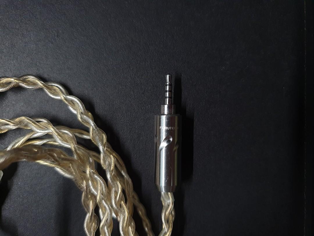 Silver+Gold 2.5mm 0.78 2pin IEM Cable, Audio, Earphones on Carousell