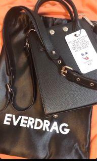 Black handbag / shoulder bag with free chain