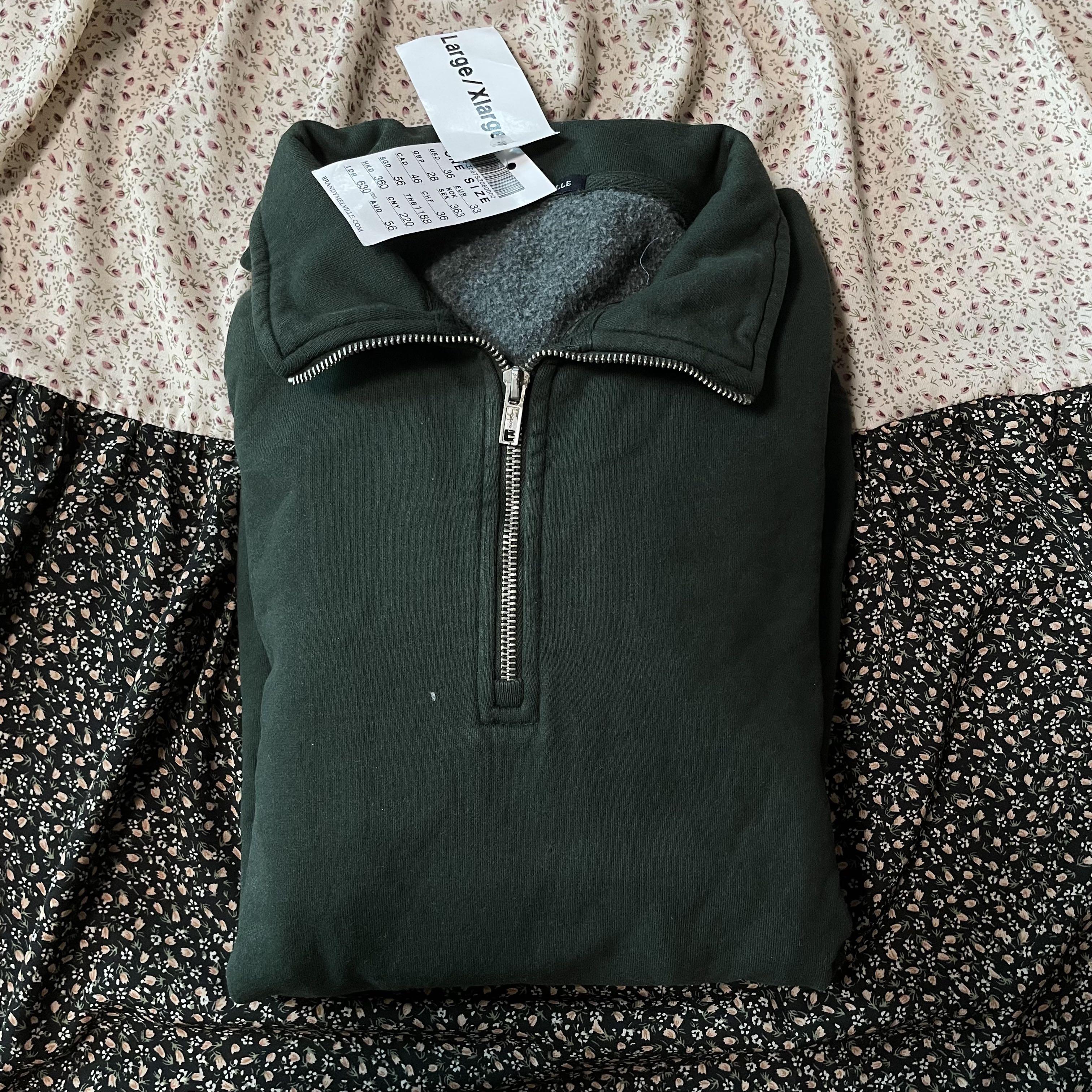 BNWT brandy melville missy sweatshirt oversize Carousell