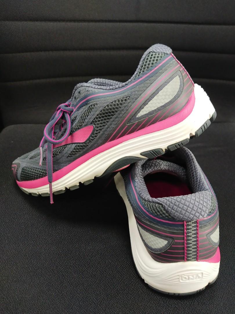 Brooks dyad 9 Women s Fashion Footwear Loafers on Carousell