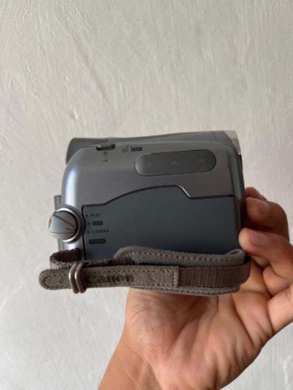 Canon digital camcorder zr500 (Category: Other Gadgets) located in Imus. Submitted by gntabing (Listing ID 1121978476, Image 3). Description: old canon digital recorder..