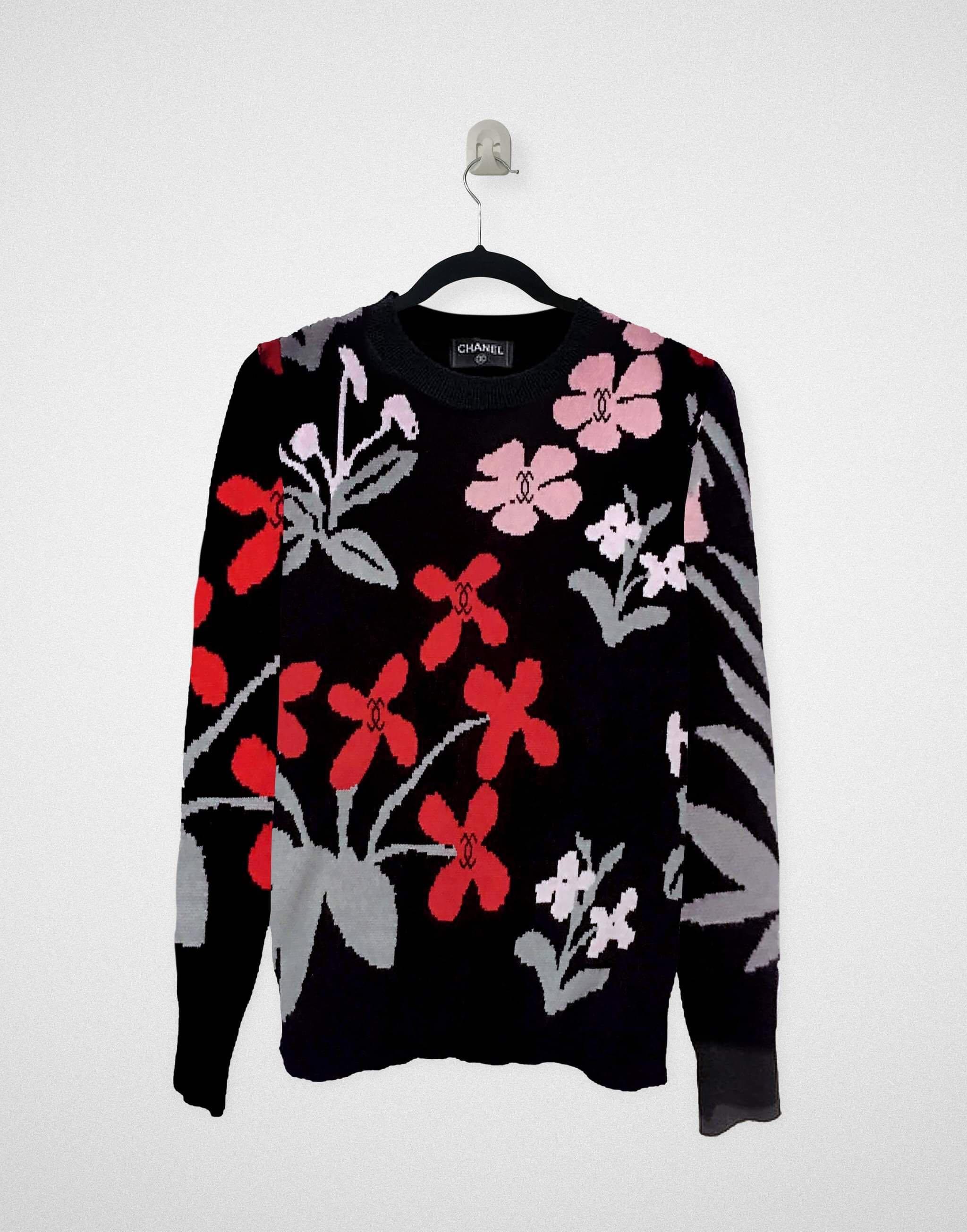 Chanel floral sweater, Luxury, Apparel 