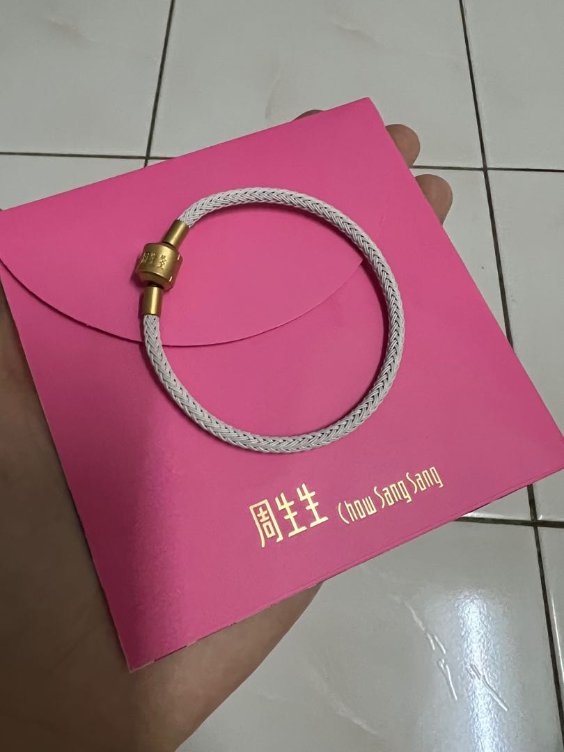 Chow Sang Sang Charme Charm Bracelet
