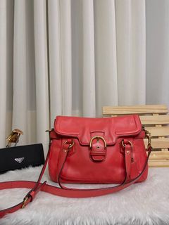 (Category: ) located in . Submitted by japanandsingaporeluxepreloved (Listing ID 1122156142, Image 1). Description: .
