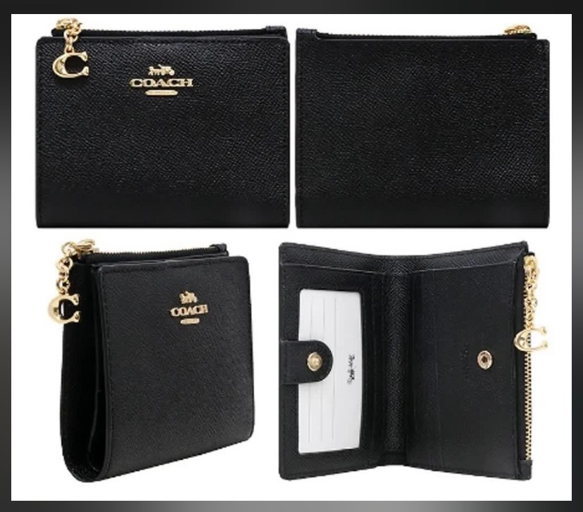 Coach Snap Card Case, Women's Fashion, Bags & Wallets, Purses & Pouches