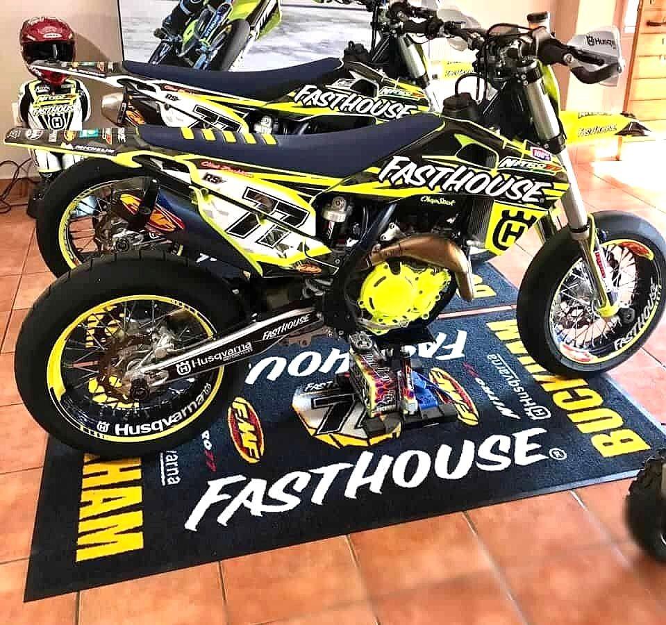 DRZ Racing Mat DRZ400 DRZ400SM DR-Z, Motorcycles, Motorcycle Accessories on  Carousell