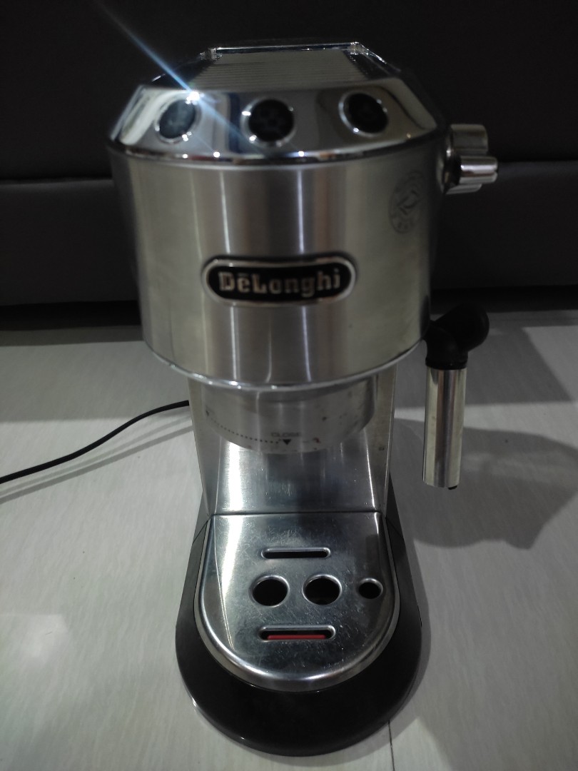 Delonghi Dedica EC680 Espresso Machine + Complete Accessories, TV