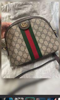Gucci貝殼包