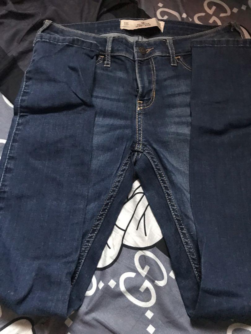 Hollister jeans size 30 (Category: Jeans) located in Binangonan. Submitted by spring21 (Listing ID 1122067451, Image 1). Description: .