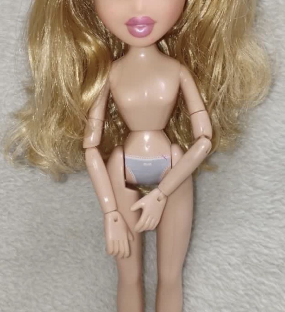 Articulated bratz doll hot sale