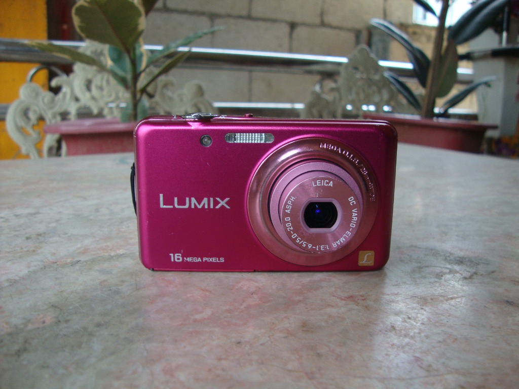 Lumix Panasonic DMC-FH7 16.0 Megapixel digital Camera, Photography