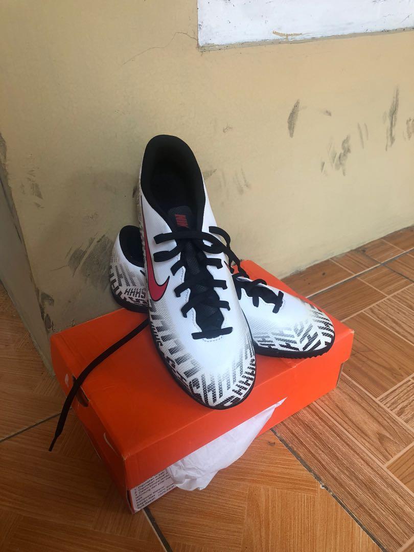 Nike Vapor 12 Club NJR IC