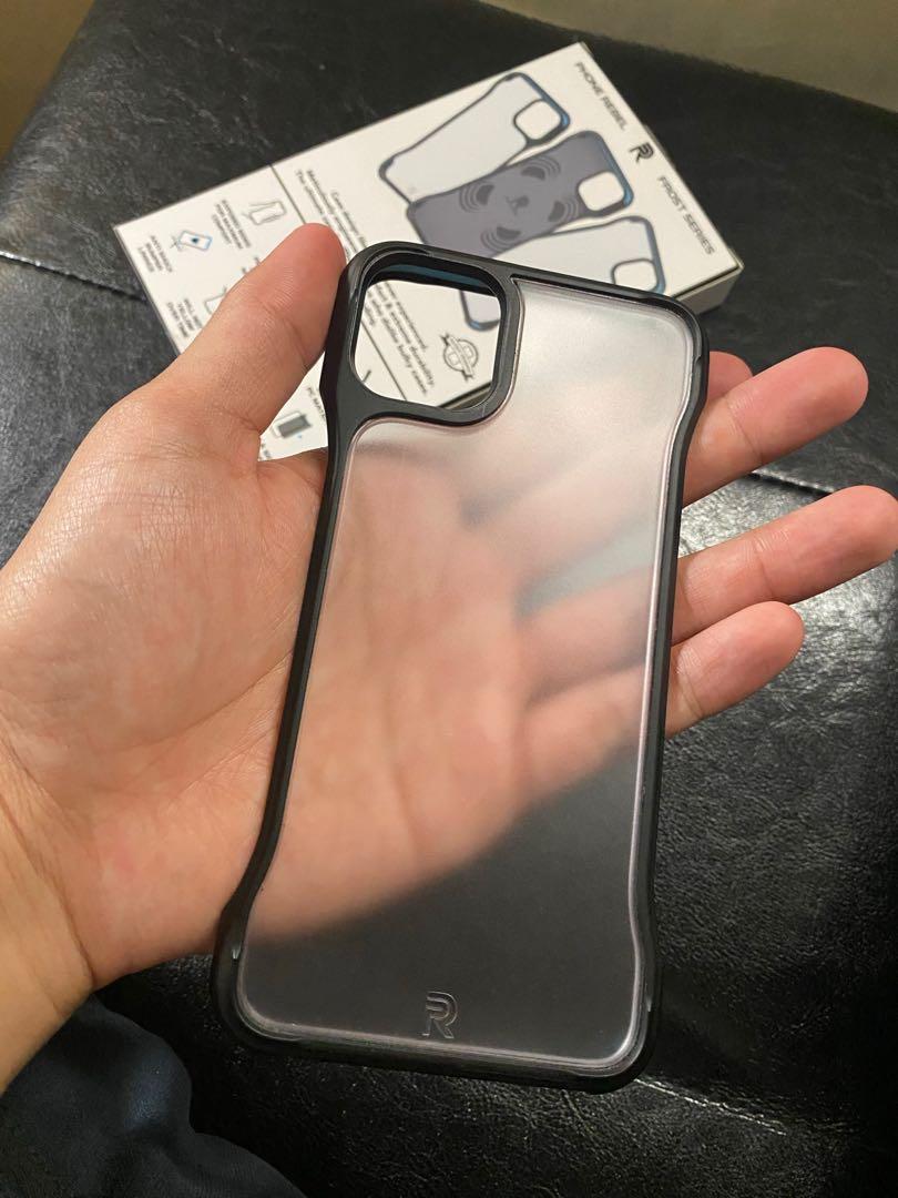 Original iPhone 11 Pro Max Cases (Category: Cases & Sleeves) located in Caloocan City. Submitted by chuckcool (Listing ID 1122147645, Image 2). Description: Used original iphone 11 pro max cases Catalyst-1600 Rebel-1200 Apple silicone case-1500 Spigen(gray)-600 Quad Lock-1400 Smartish-900 May free cases Grab or pickup only Malabon area.