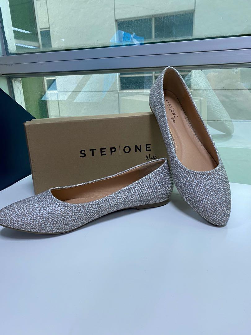Silver sales flats payless